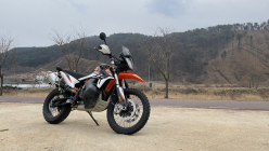 온로드 장거리 투어에도 진가를 발휘하다 KTM 890 어드벤처 R