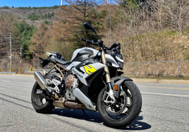 완성도 높은 주행 성능, 아쉬운 재미. BMW S 1000 R