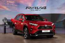 “전기 모드로 최대 63km 주행 가능” 토요타, RAV4 PHEV 출시…가격은?